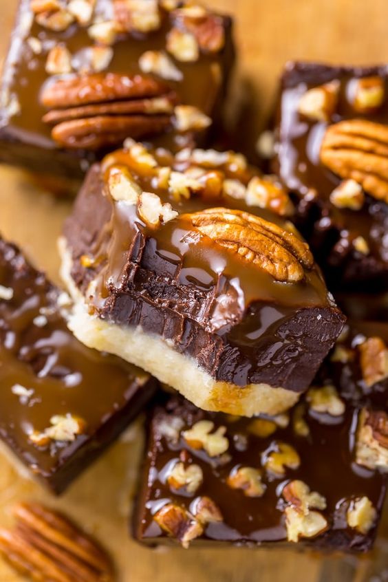These Salted Caramel Turtle Fudge Bars are crunchy, creamy, and chewy! And the best part is they're so easy to make. These Salted Caramel Turtle Fudge Bars are crunchy, creamy, and chewy! And the best part is they're so easy to make.
