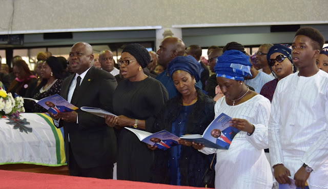 Tears as Deji Tinubu makes final journey home... Ambode, Amosun, Dolapo Osinbajo pay last respects