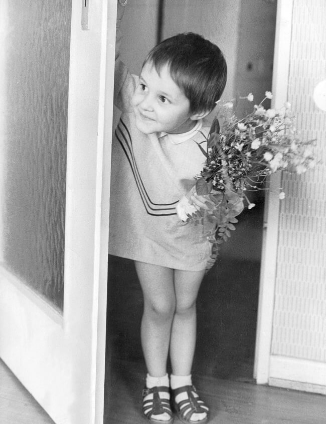 29 Pictures Of Children Of The Past Show The Differences Between Generations - Mother’s Day, 1966