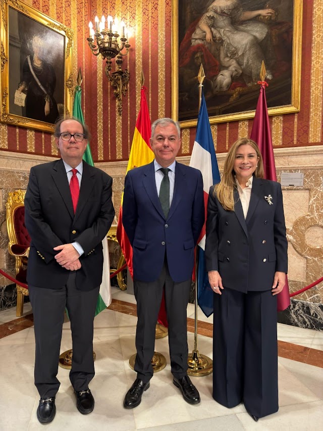 Alcalde de Sevilla considera un orgullo concretar hermanamiento con Santo Domingo