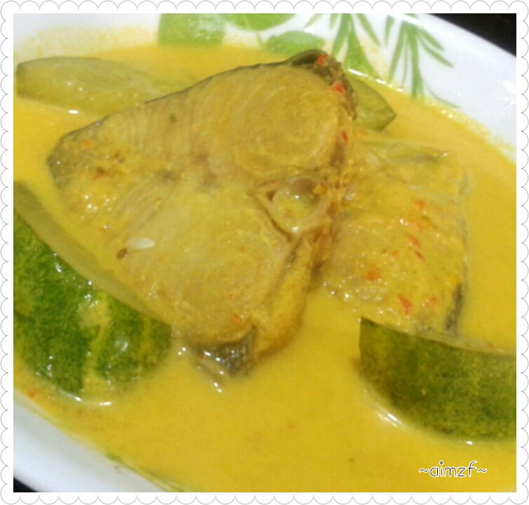 AIMZF: Masak Lemak Kuning Lengkuas Ikan Tenggiri