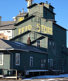 Kawkawlin feed store