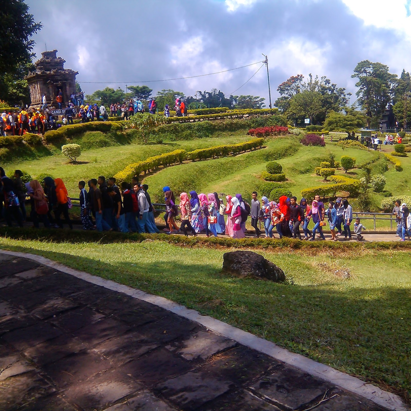 Wisata Semarang - Asyiknya Trekking di Candi Gedong Songo  Life 