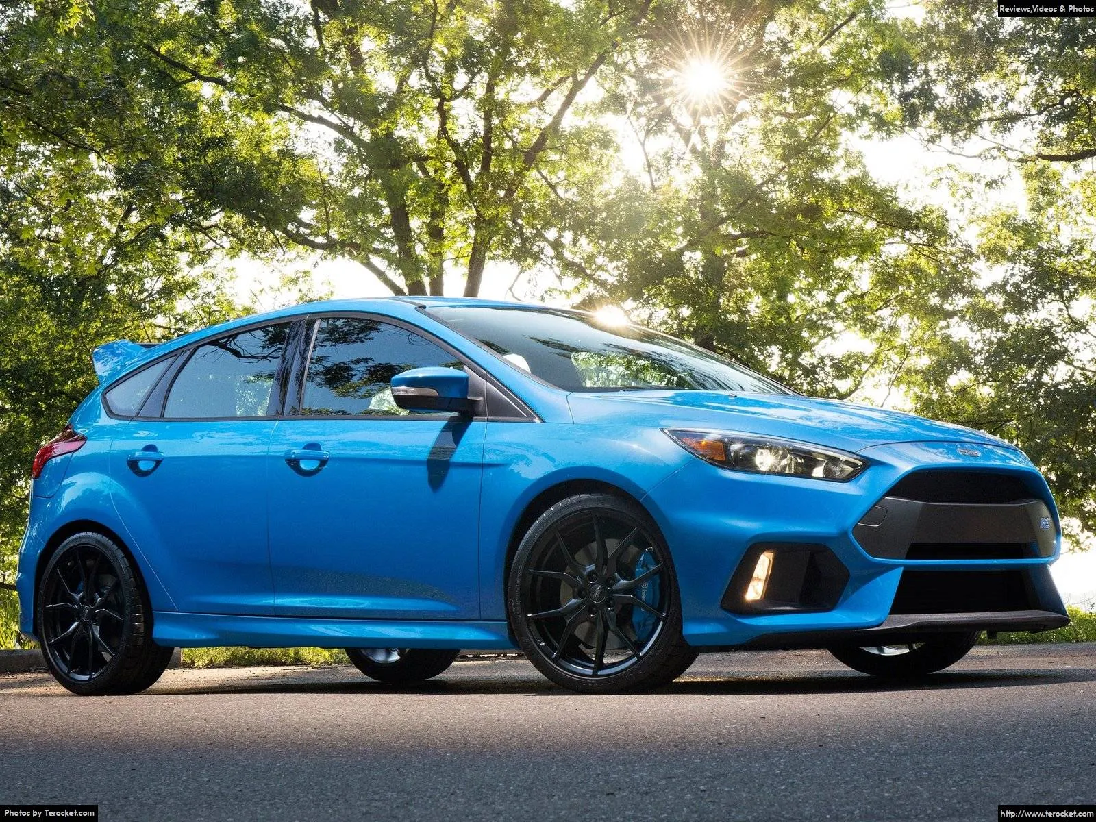 Hình ảnh xe ô tô Ford Focus RS 2016 & nội ngoại thất