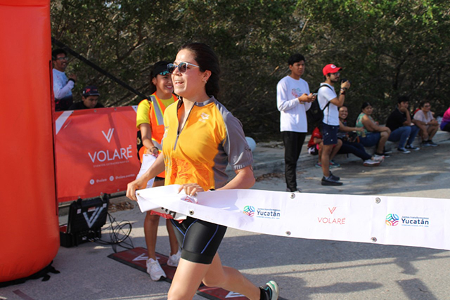 Ana Mendiburu Carrillo ganó duatlón modalidad 27.5 kilómetros de Progreso