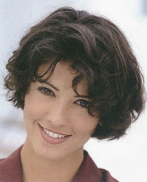 Short Curly Hairstyles for Women