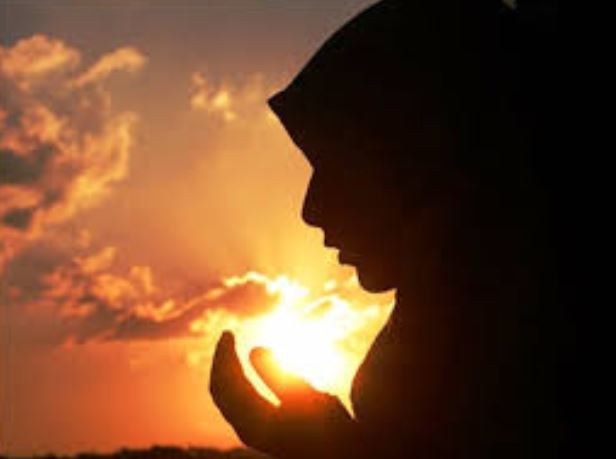 Gambar Berdoa Wanita Pria Muslim Muslimah Sujud Doa Islami