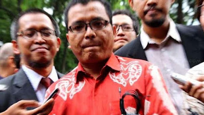 Perppu Ciptaker Sah Jadi UU, Denny Indrayana: Cacat Dari lahir, Presiden-DPR Berjamaah Langgar UUD! | RakyatPos Andalas