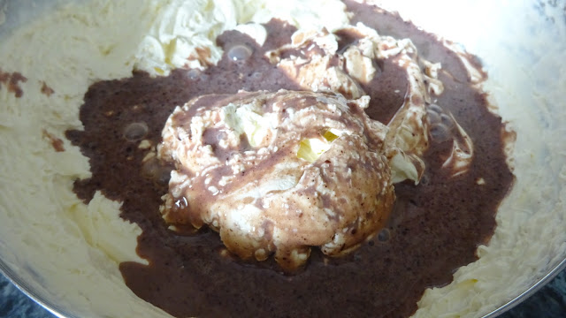 egg-less-no-churn-rocky-road-ice-cream