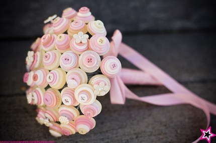 vintage arm bouquets for weddings