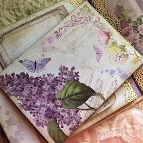 Sara Emily Barker https://sarascloset1.blogspot.com/2019/05/mini-album-tour-featuring-stamperia.html Stamperia Lilac Flowers Tim Holtz Entomology Lace Baseboard Frames Mini Album Tour 15