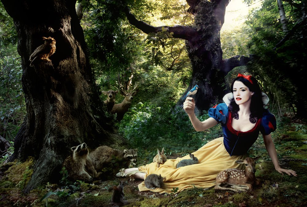 Kristen Stewart will play Snow White in "Snow White and the Huntsman" (2012)