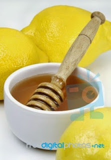 honey-with-lemon-for-cure-cough