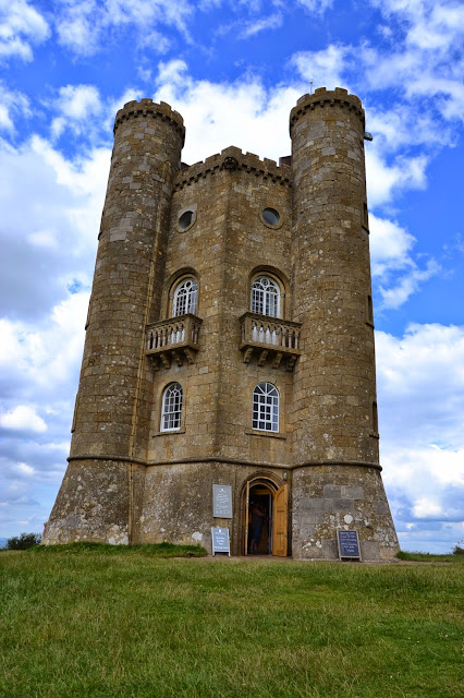 Cotswolds - Stratford-upon-Avon, Broadway Tower i lawendowe pola w Snowshill (dzień pierwszy).