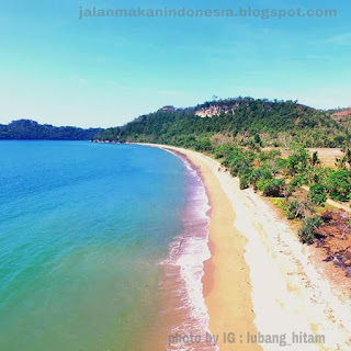 Keindahan Alam Pantai Tamban Malang, Jawa Timur