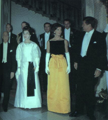 Princess Diana Her Wedding Dress It's time I add one of Jackie's dresses 