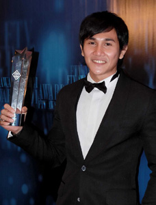 Foto Vino G. Bastian Raih Award