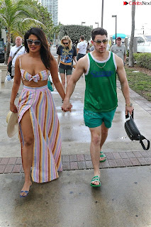 Priyanka Chopra and Sophie Turner Enjoying Beach time in Swimsuit Bikinis   .xyz Exclusive Pics 014.jpg