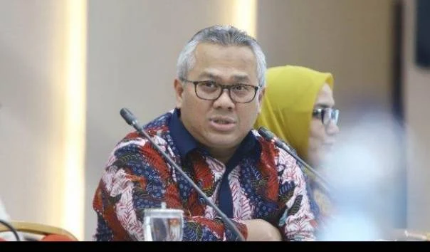 Ketua Komisi Pemilihan Umum (KPU) Arief Budiman mengonfirmasi dirinya terinfeksi virus Covid-19.