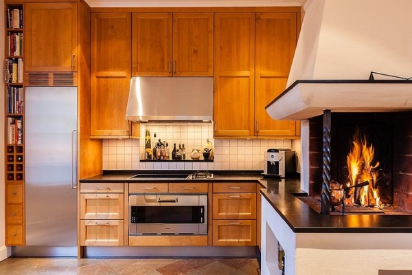 Desain dapur putih dengan furniture dari kayu jati Info 