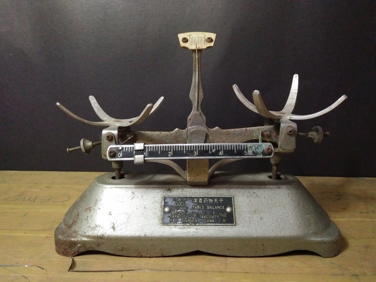  Djago Antik Vintage Kolektibel Table Balancing 