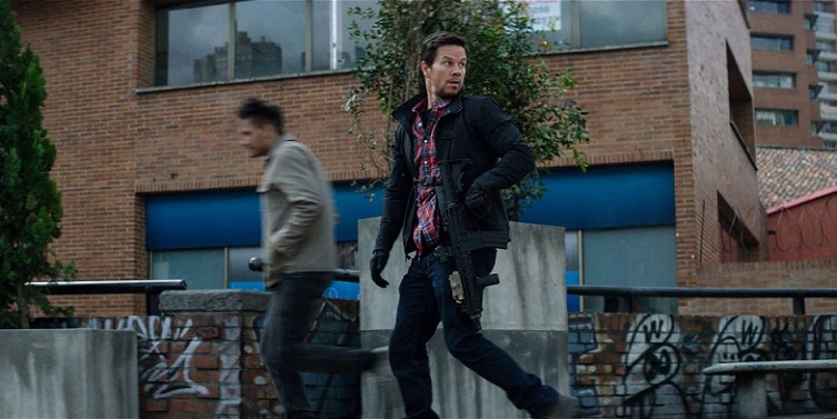 Duet Maut Mark Wahlberg dan Iko Uwais Dalam Mile 22