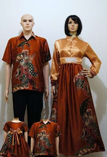 Sarimbit batik keluarga elegan