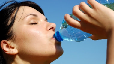 Desmienten que beber bastante agua sea bueno para la salud