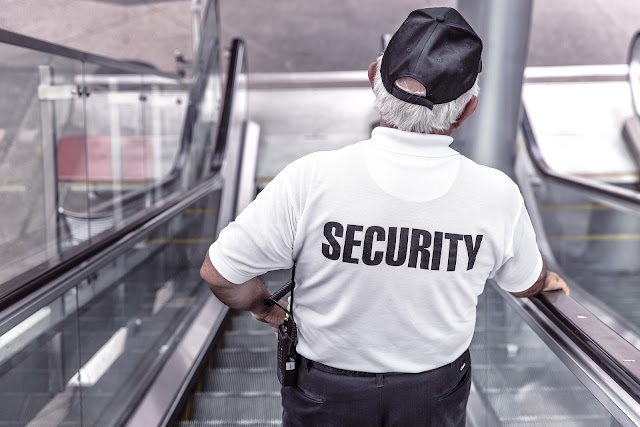 guard escalator