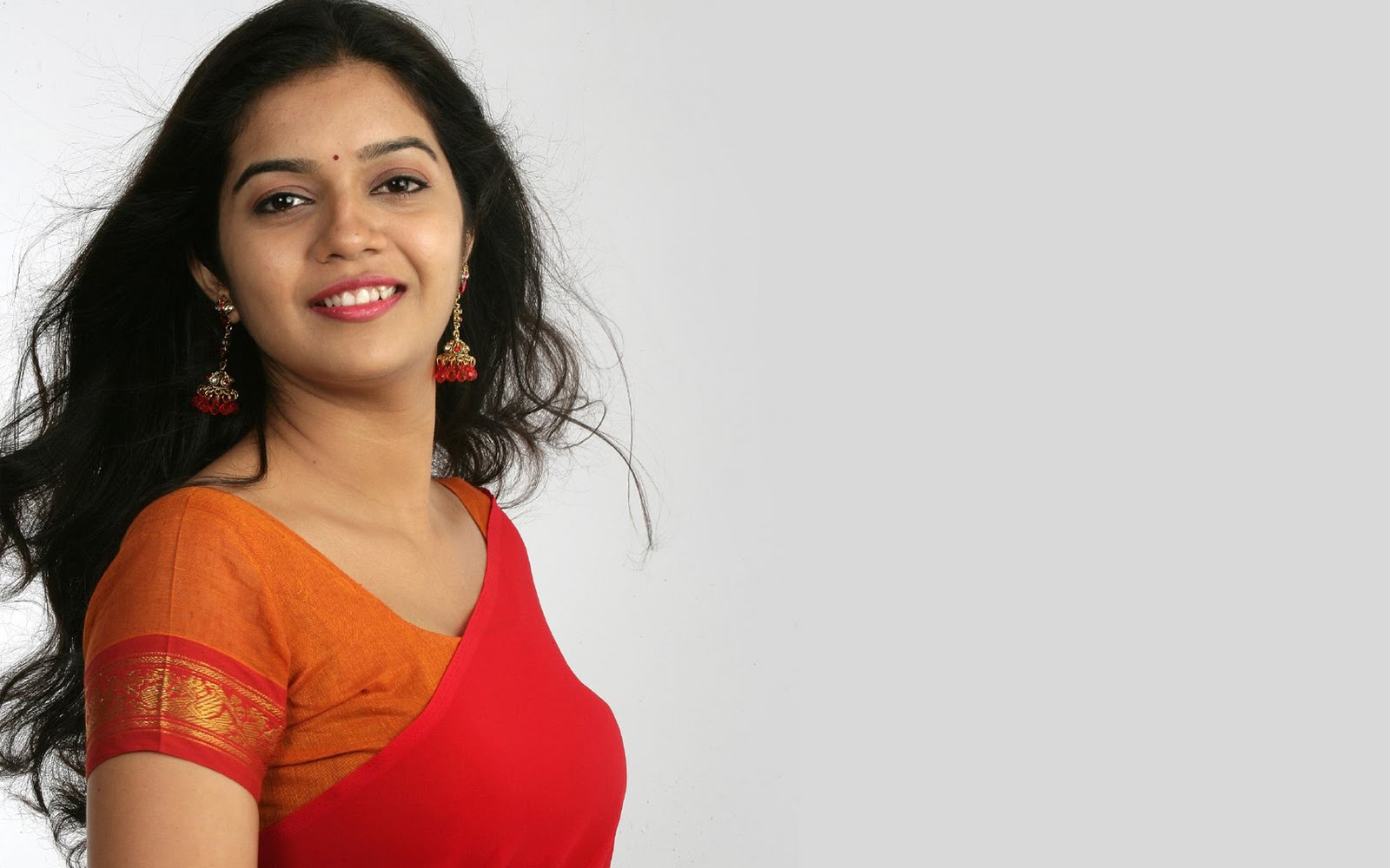Wallpaperzhigh: Bollywood Actress HD Wallpapers