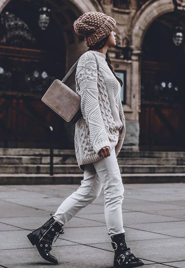 great cozy outfit / bag + knit hat + white jeans + boots + oversized sweater