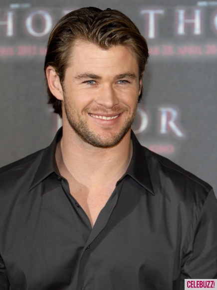 thor chris hemsworth body. chris hemsworth body thor.