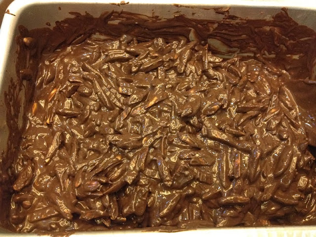 CaHaYa CiNta Ku: ReSePi : BiSkuT aLMoNd CLuSTeR