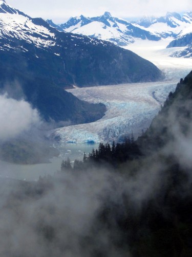 Hành Trình Du Lịch Trên Dòng Sông Băng Alaskan