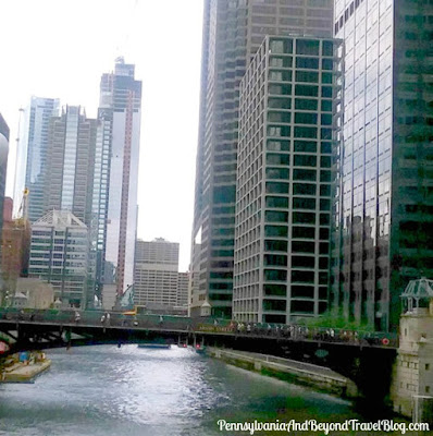 Lakefront Cruises and Architecture Tours in Chicago Illinois