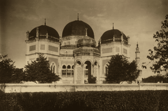 Mengenal Masjid Raya Medan Secara Lengkap