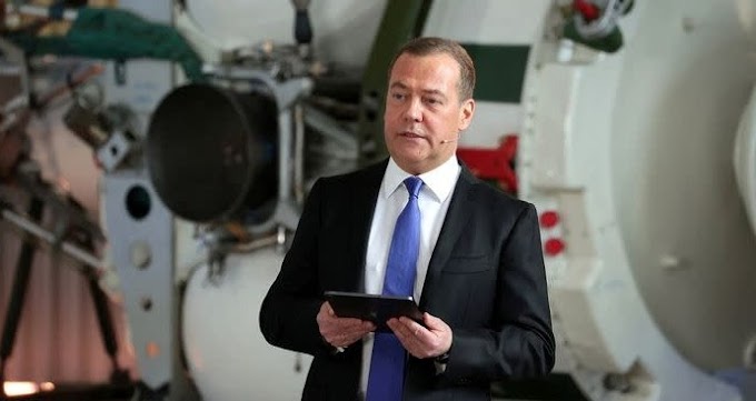 Rússia não descarta opção nuclear se Ucrânia avançar, diz Medvedev