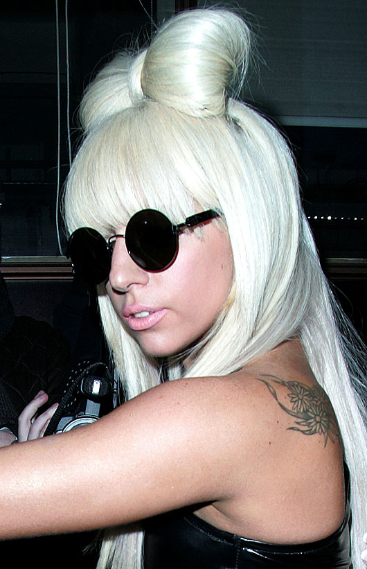 Lady Gaga hip tatto