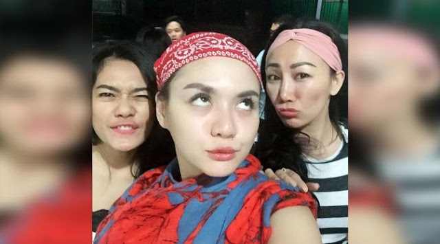 Foto-Foto Jelek Vicky Shu di Instagram