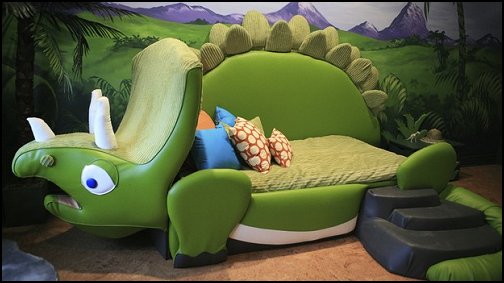 dinosaur+theme+bed fun+furniture+dinosaur+bedrooms