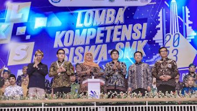  LKS Nasional XXXI Resmi Dibuka, Khofifah Sebut LKS Nasional Ajang Lahirkan Siswa Unggul dan Kompeten di Bidang Vokasi