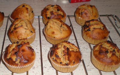 MUFFINS DE MANTEQUILLA DE CACAHUETE Y CHIPS DE CHOCOLATE la cocinera novata dulce reposteria receta cocina