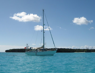 Sheltered anchorage in Gadji