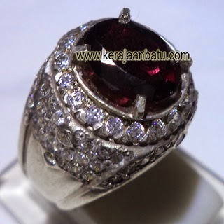 Batu Permata Pyrope Garnet