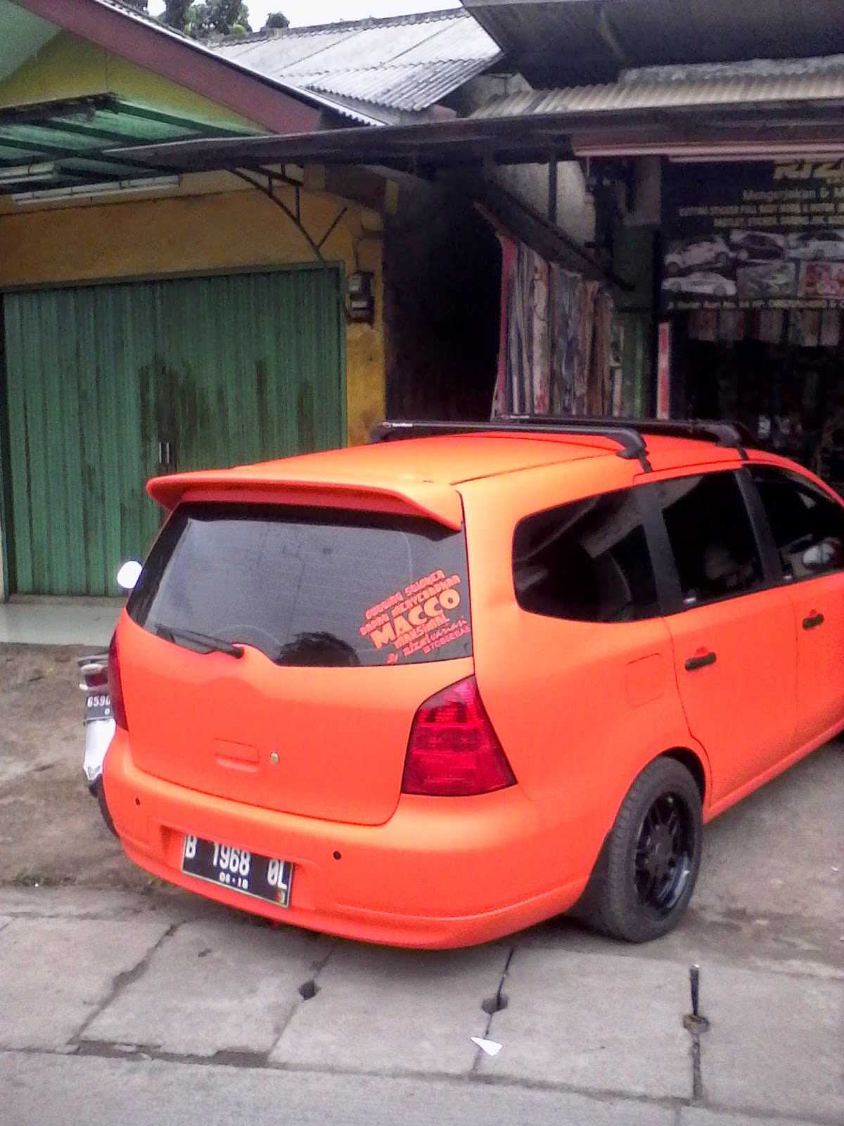 Cutting Sticker Cibubur Cutting Sticker Full Body Mobil Grand Levina