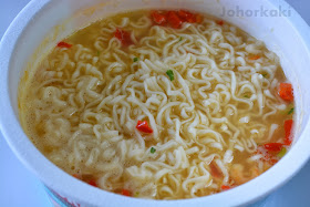 Koka-Seafood-Flavour-Cup-Instant-Noodles