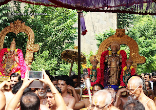 Satrumurai,Devaraja Perumal Temple,PErundevi Thayar,Perarulalan,Kanchipuram,Ratna Angi Sevai,Thathachariar Satrumurai, Temple, 2017, Video, Divya Prabhandam,Utsavam,