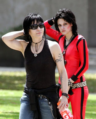 Joan Jett  Kristen Stewart on Robert Pattinson Intoxication  Come Out  Come Out  Wherever You Are