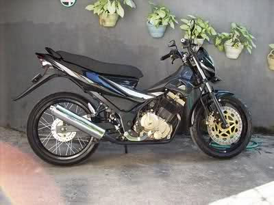 Modif Warna Hitam Satria Fu 2011 