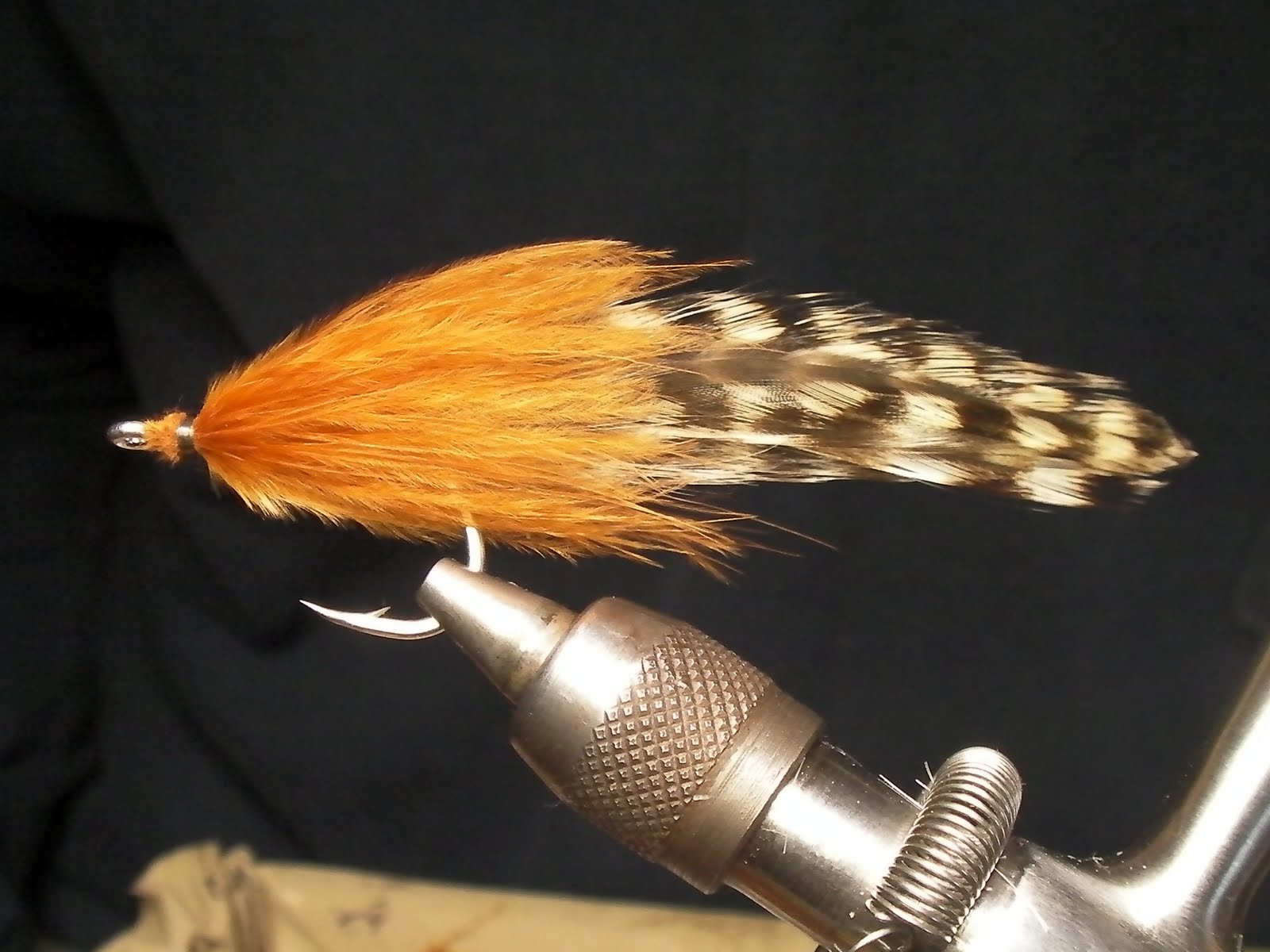 How to Tie the Carpet Bug Fly Pattern - Trident Fly Fishing